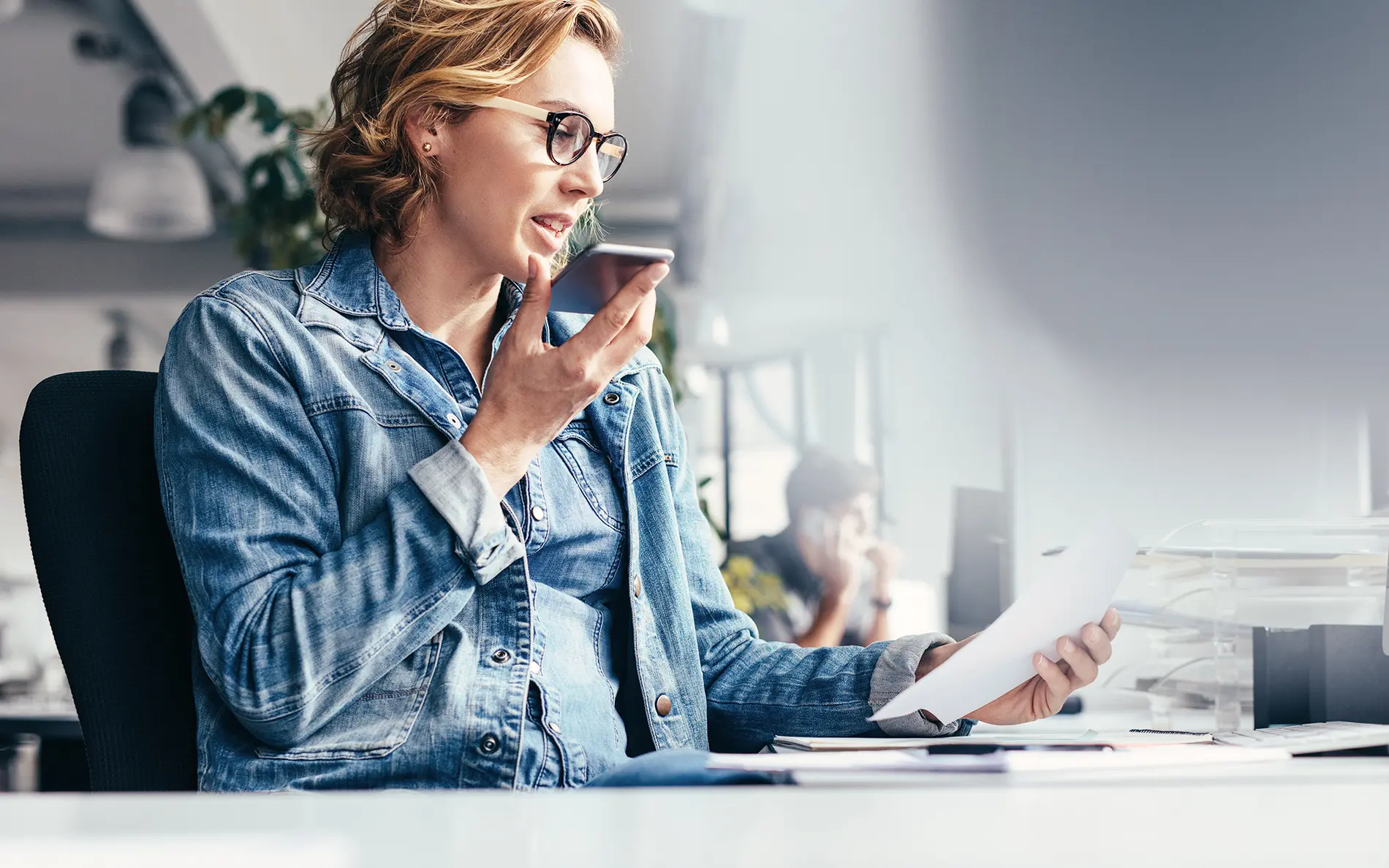 A woman calling regarding her previous exposure to asbestos.